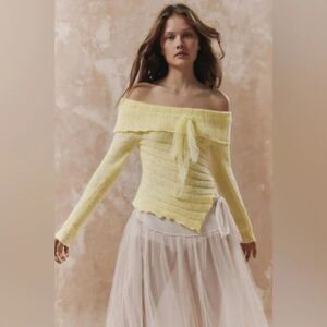 UO Kimchi Blue Fiona Yellow Knit Off Shoulder Chiffon Bow Sweater Size XS Girly
